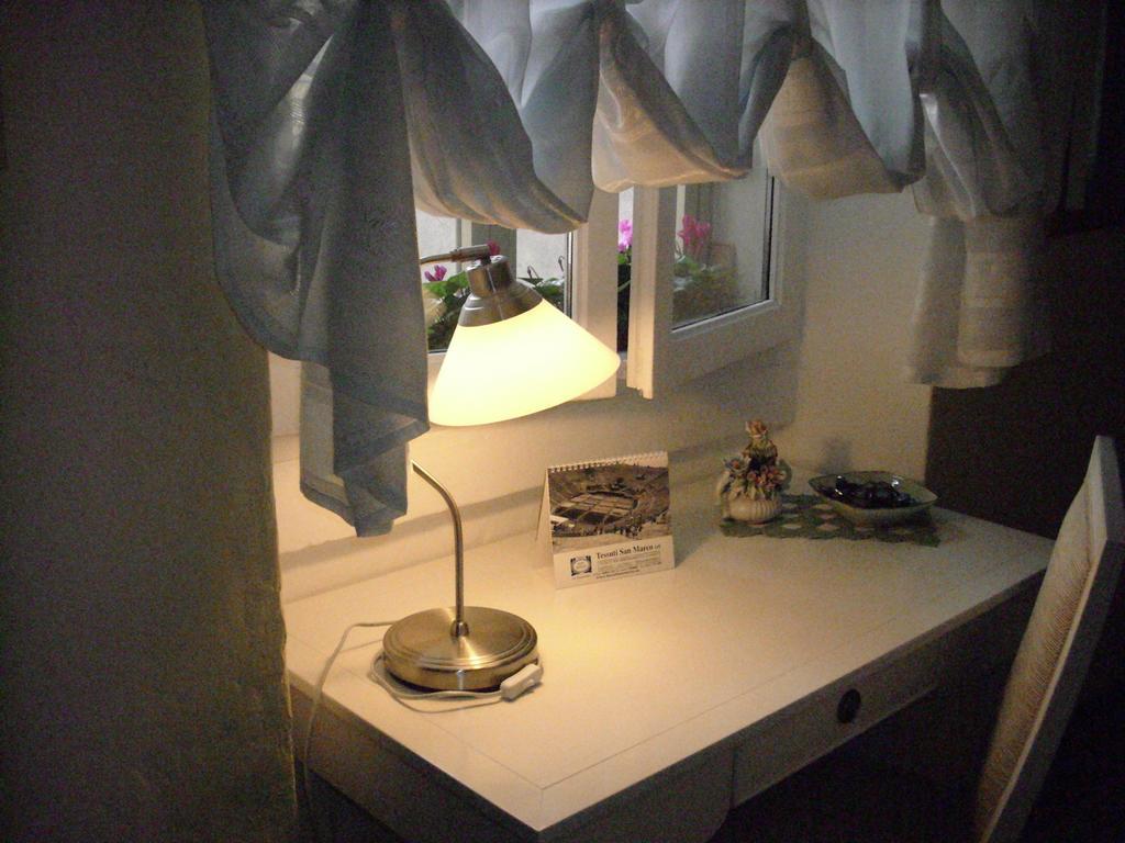 A Casa Di Luca Hotel Verona Szoba fotó